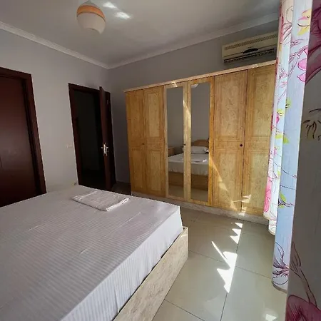 Silvi C&s Apartment Fier